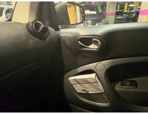 
										SMART FORTWO 60KW(81CV) EQ COUPE full									