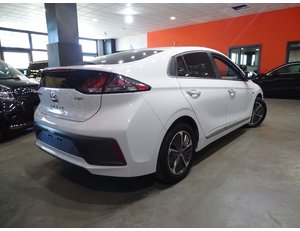 
										HYUNDAI IONIQ 1.6 GDI PHEV TECNO DT full									