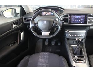 
										PEUGEOT 308 5P ALLURE PURETECH 130 S&S full									