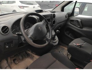 
										PEUGEOT PARTNER 1.6BLUEHDI 100CV 4X4 DANGEL EXTREME full									