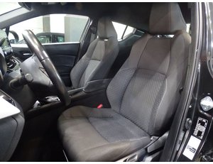 
										TOYOTA C-HR 1.8 125H ACTIVE full									