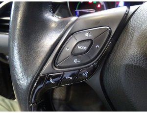 
										TOYOTA C-HR 1.8 125H ACTIVE full									