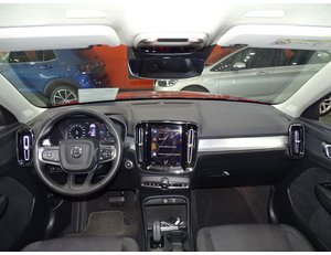 
										VOLVO XC40 1.5 T4 TWIN RECHARGE INSCRIPTION AUTO full									