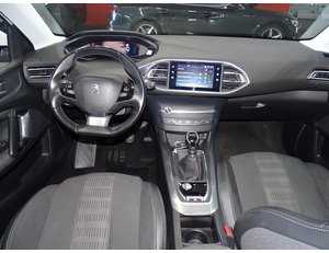 
										PEUGEOT 308 5P ALLURE PURETECH 130 S&S full									