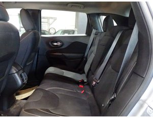 
										JEEP CHEROKEE 2.2 CRD 185 LONGITUDE AUTO 4X4 AD I full									