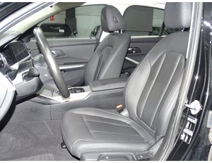 
										BMW SERIE 3 318D full									