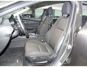 
										MAZDA 3 1.8 SKYACTIV-D ORIGIN full									