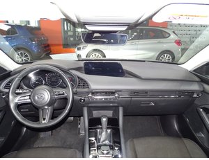 
										MAZDA 3 1.8 SKYACTIV-D ORIGIN full									