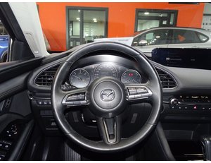 
										MAZDA 3 1.8 SKYACTIV-D ORIGIN full									