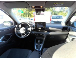 
										TOYOTA YARIS 1.5 120H BUSINESS PLUS full									
