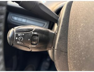 
										PEUGEOT 2008 SIGNATURE 1.2 PURETECH 60KW (82CV) full									