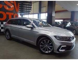 
										VOLKSWAGEN PASSAT VARIANT GTE 1.4 TSI E-POWER 115KW + 85KW full									
