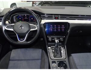 
										VOLKSWAGEN PASSAT VARIANT GTE 1.4 TSI E-POWER 115KW + 85KW full									