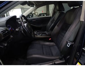 
										LEXUS IS 2.5 300H EXECUTIVE full									