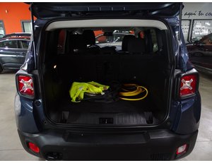 
										JEEP RENEGADE TRAILHAWK 4XE 1.3 PHEV 177KW(240CV) AT full									