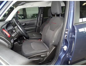 
										JEEP RENEGADE TRAILHAWK 4XE 1.3 PHEV 177KW(240CV) AT full									