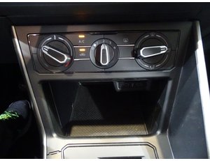 
										VOLKSWAGEN POLO ADVANCE 1.0 TSI 70KW (95CV) full									