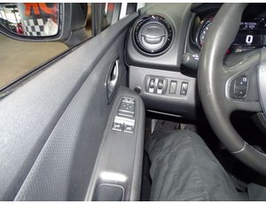 
										RENAULT CLIO LIMITED TCE 66KW (90CV) -18 full									