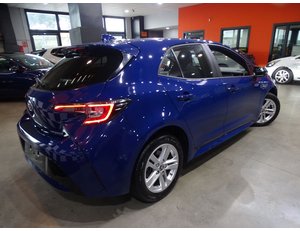 
										TOYOTA COROLLA 1.8 125H ACTIVE TECH E-CVT full									