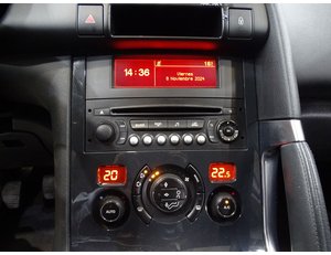 
										PEUGEOT 3008 STYLE 1.2 PURETECH 130 S&S full									
