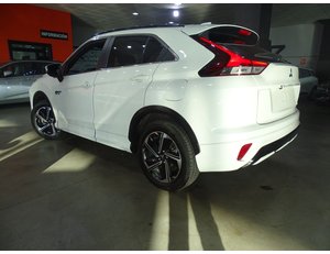 
										MITSUBISHI ECLIPSE CROSS 2.4 PHEV KAITEKI+ AUTO 4WD full									