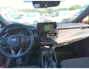 
										TOYOTA COROLLA 1.8 125H STYLE E-CVT full									