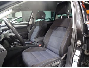 
										VOLKSWAGEN PASSAT VARIANT GTE 1.4 TSI E-POWER 115KW + 85KW full									