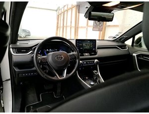 
										TOYOTA RAV4 2.5L 220H LUXURY 4WD full									