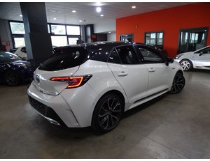 
										TOYOTA COROLLA 2.0 180H GR-SPORT E-CVT full									