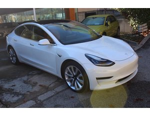 
										TESLA MODEL 3 GRAN AUTONOMIA AWD full									