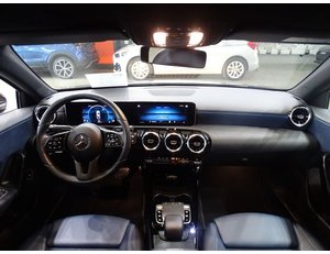 
										MERCEDES BENZ CLASE A MERCEDES A 180 D full									