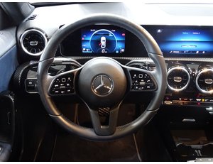 
										MERCEDES BENZ CLASE A MERCEDES A 180 D full									