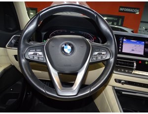 
										BMW SERIE 3 330E full									