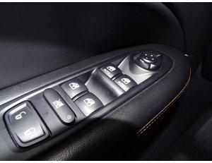 
										JEEP COMPASS 1.3 GSE 110KW (150CV) LIMITED DDCT 4X2 full									