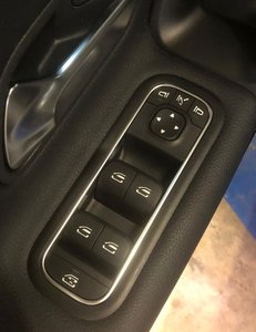 
										MERCEDES BENZ CLASE A MERCEDES A 180 D full									