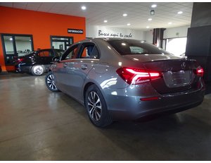 
										MERCEDES BENZ CLASE A MERCEDES A 180 D full									