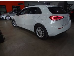 
										MERCEDES BENZ CLASE A MERCEDES A 180 D full									