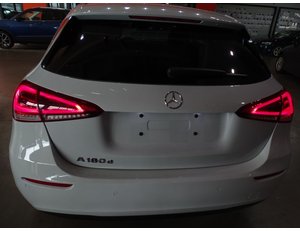 
										MERCEDES BENZ CLASE A MERCEDES A 180 D full									