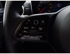 
										MERCEDES BENZ CLASE A MERCEDES A 180 D full									