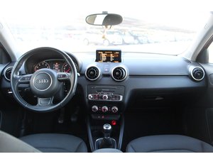 
										AUDI A1 ACTIVE KIT 1.0 TFSI 70KW(95CV) SPORTBACK full									