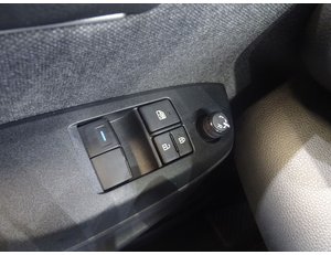 
										TOYOTA YARIS 1.0 70 ACTIVE full									
