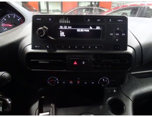 
										PEUGEOT PARTNER 1.5BLUEHDI 100CV L1 full									
