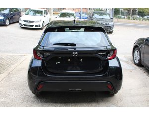 
										MAZDA 2 1.5 85 KW (116 CV) CVT CENTRE-LINE full									