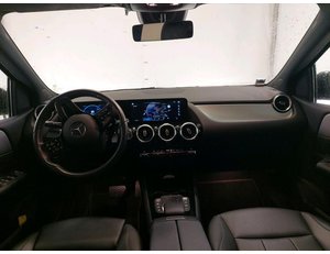 
										MERCEDES BENZ CLASE B MERCEDES B 180 D full									