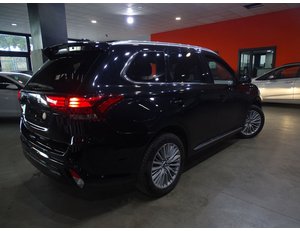 
										MITSUBISHI OUTLANDER 2.4 PHEV MOTION AUTO 4WD full									