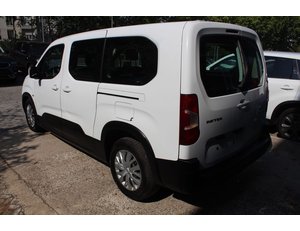 
										PEUGEOT RIFTER 1.5BLUEHDI 100CV ACTIVE full									