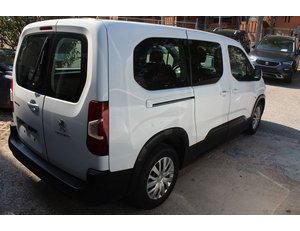 
										PEUGEOT RIFTER 1.5BLUEHDI 100CV ACTIVE full									