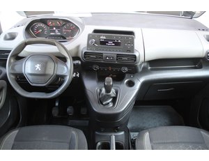
										PEUGEOT RIFTER 1.5BLUEHDI 100CV ACTIVE full									