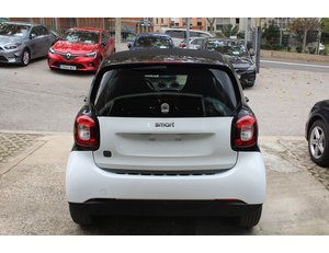 
										SMART FORTWO 60KW(81CV) EQ COUPE full									