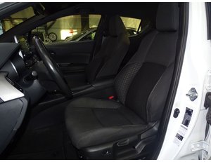 
										TOYOTA C-HR 1.8 125H ACTIVE full									